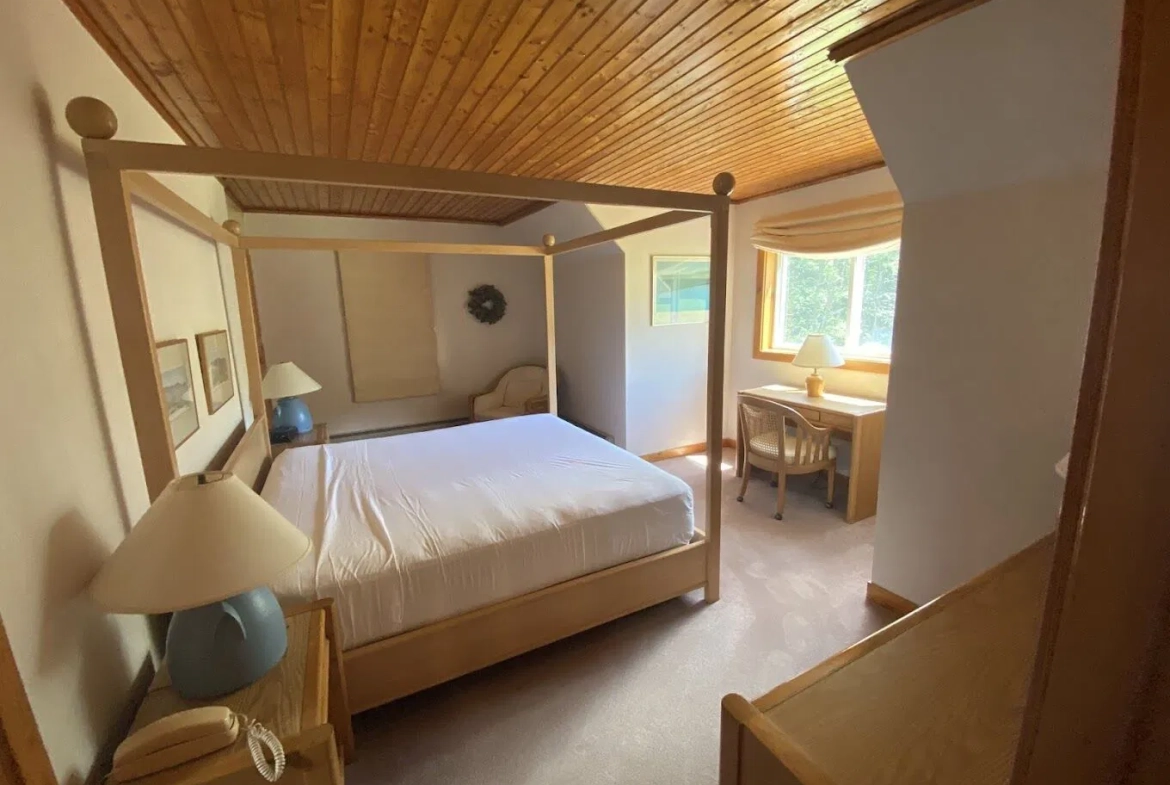 Eagles At Sugarbush bedroom area