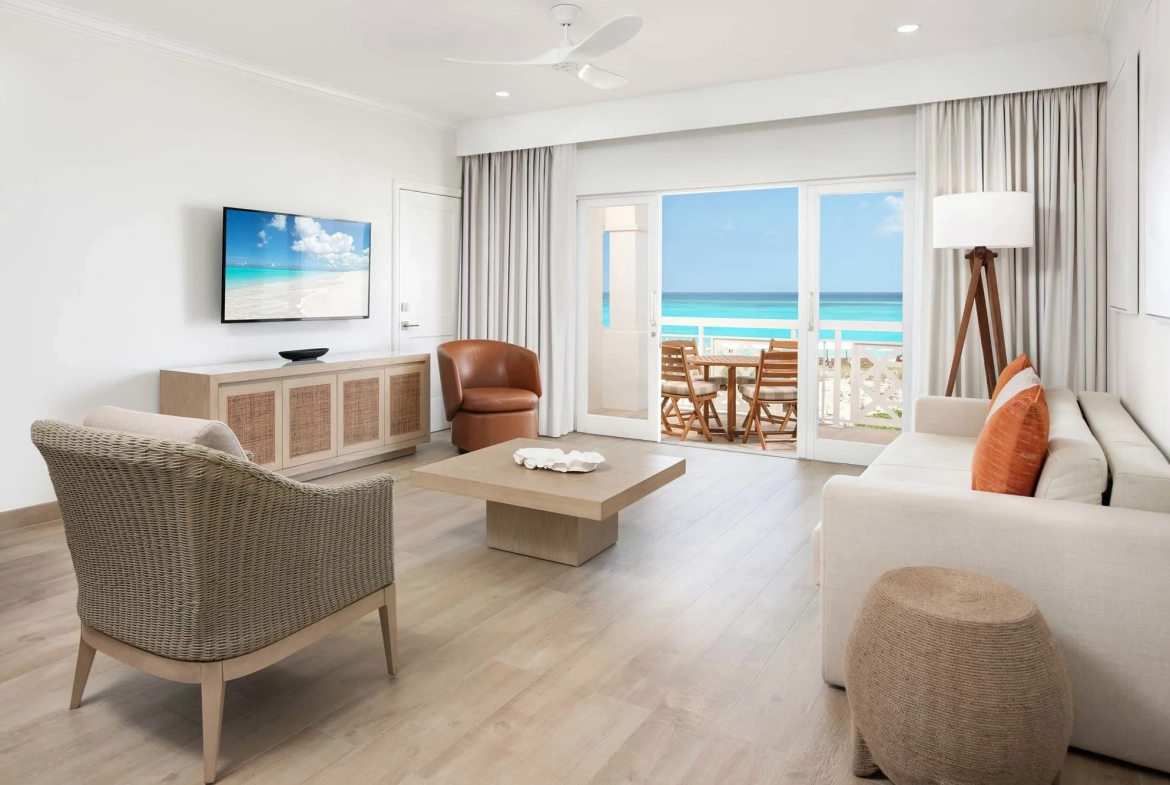 Alexandra Resort And Spa living
