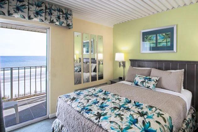 Beach House Golf And Racquet Club bedroom