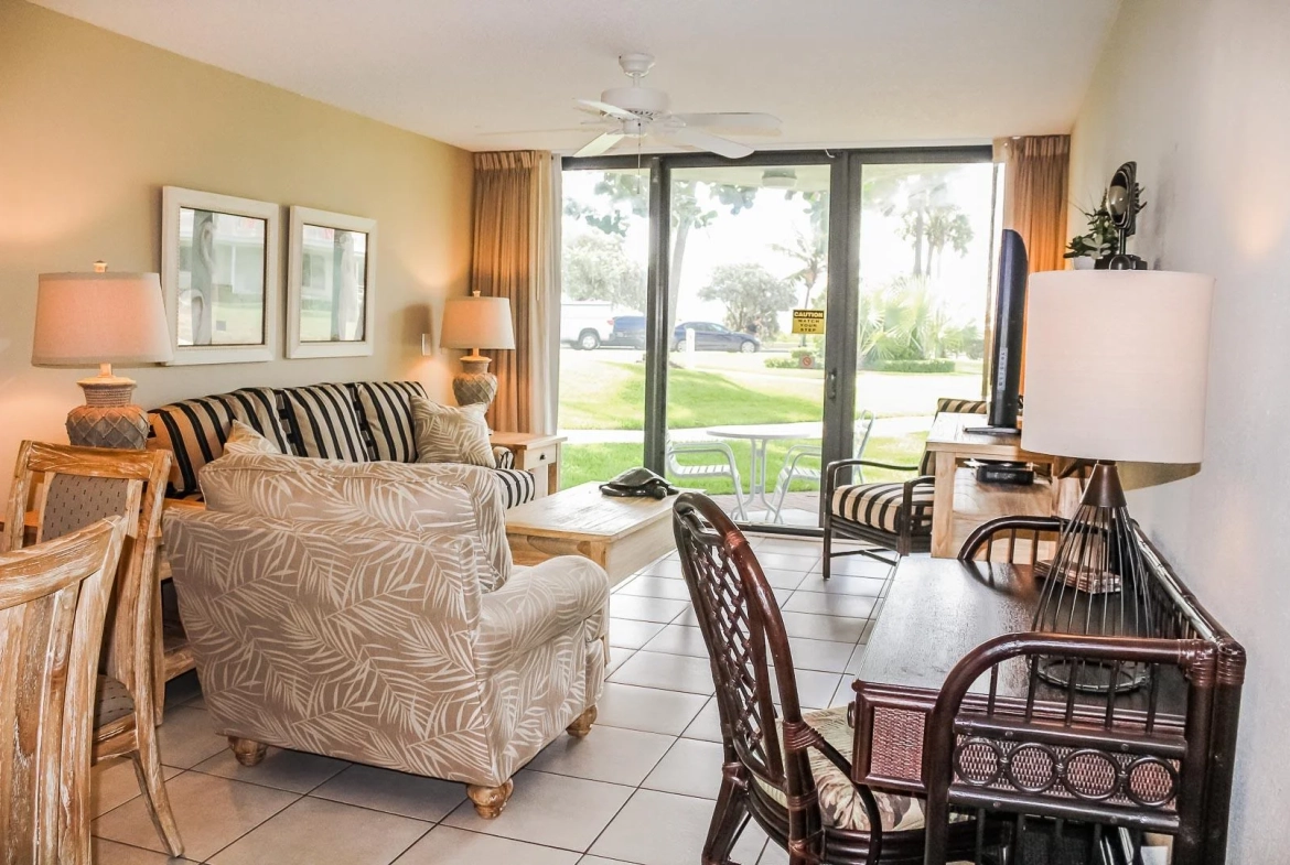 Berkshire By The Sea living