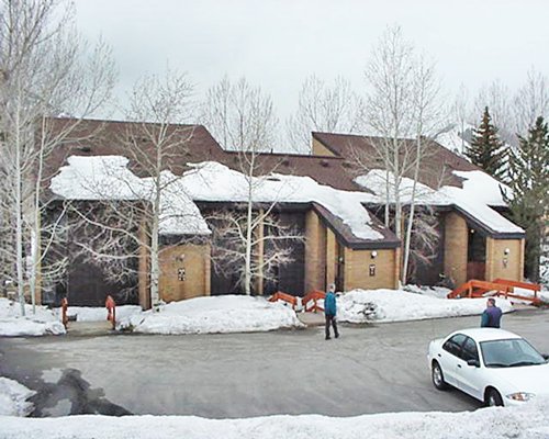 Bigwood Condominiums snow