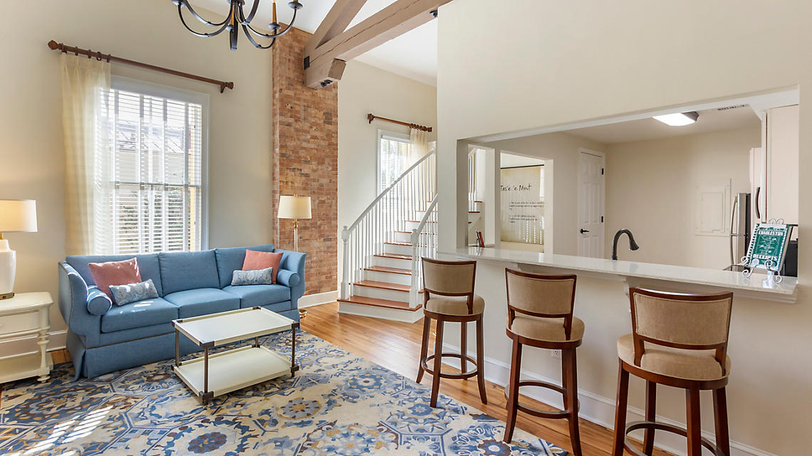Bluegreen Resorts, Lodge Alley Inn living area
