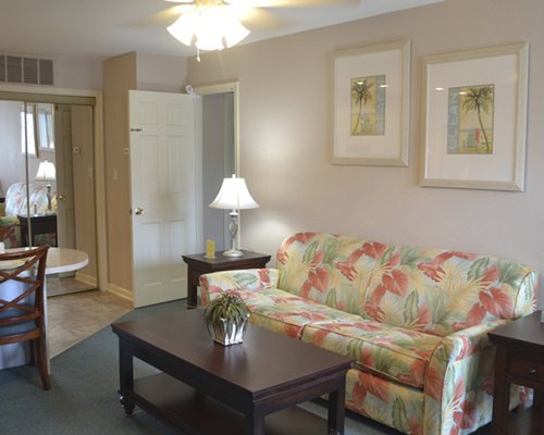 Club Ocean Villas II (Ocean City) living