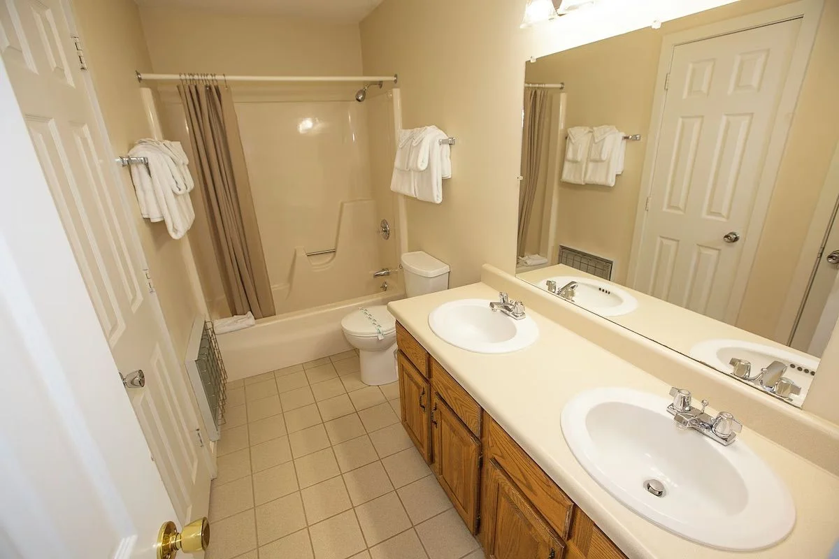 Cold Spring Resort bathroom Cold Spring Resort bathroom