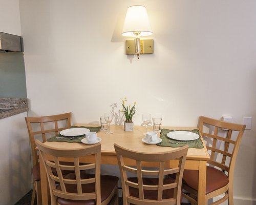 Courtyard Resort dining