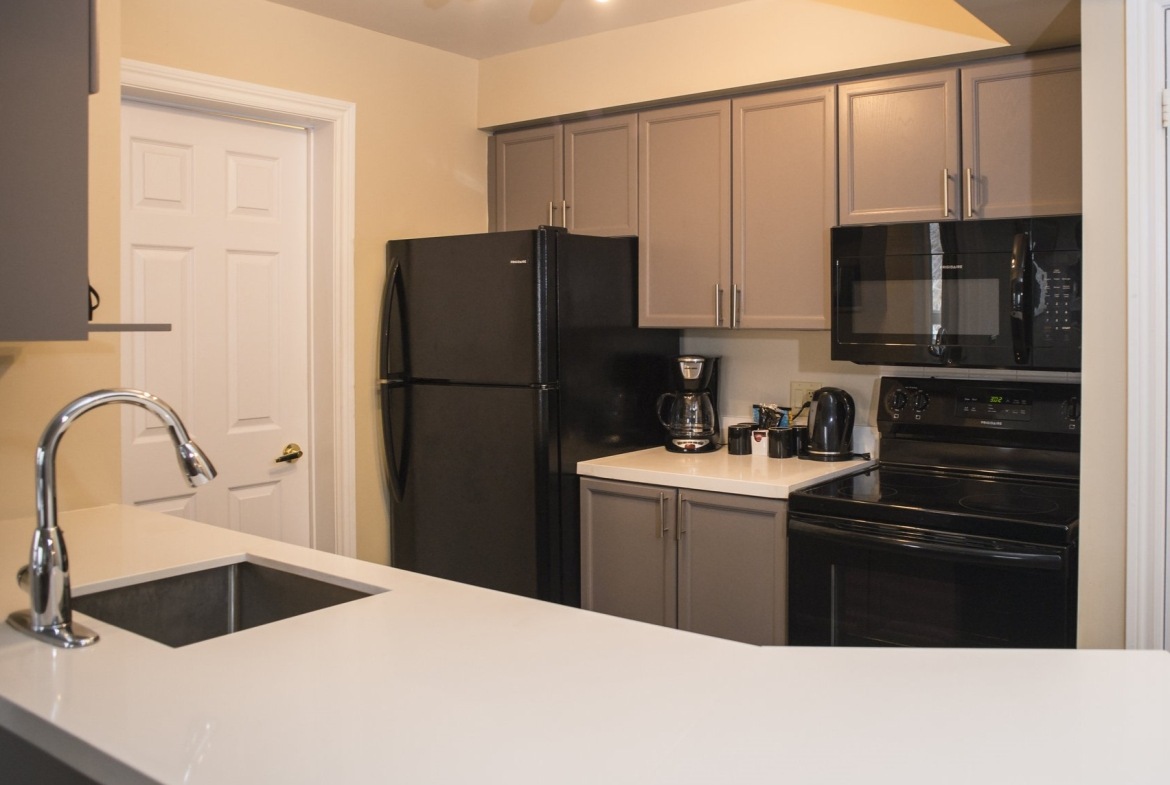 Cranberry Vacation Villas kitchen