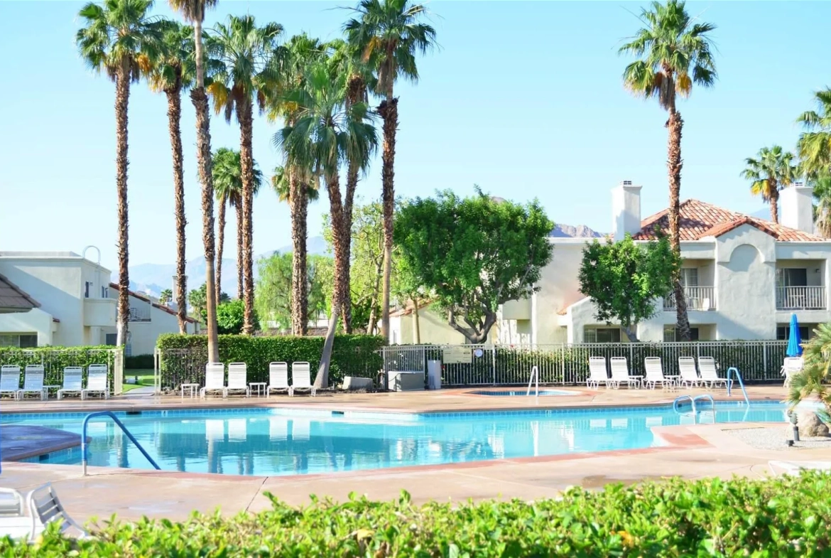 Desert Breezes Resort pool