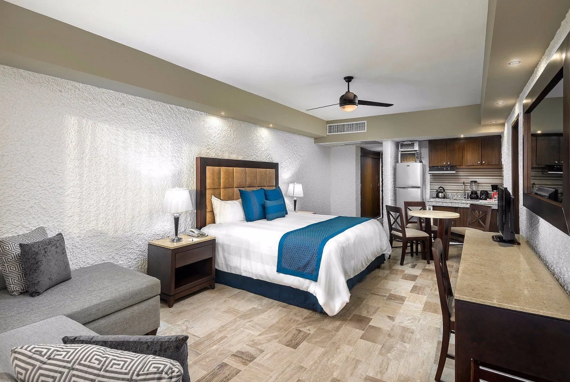 El Moro Tower El Cid At Mazatlan bedroom and suite amenities