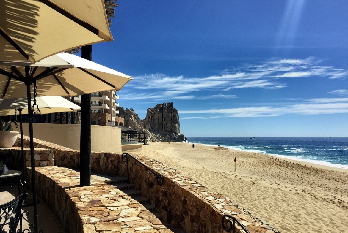 Grand Solmar Land’s End Resort & Spa dining