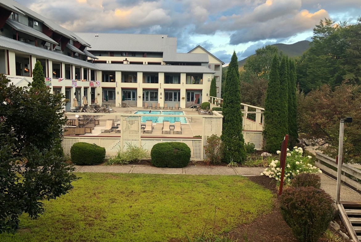 Innseason Resort At Pollard Brook exterior