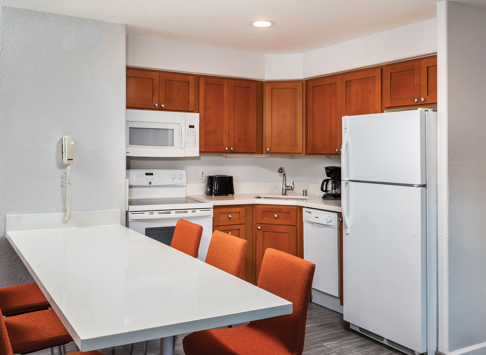 WorldMark Palm Springs Dining Area and Kitchen WorldMark Palm Springs Dining Area and Kitchen