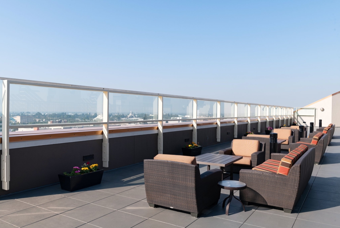 WorldMark Anaheim Rooftop Lounge