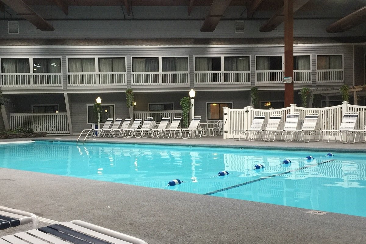 Cove At Yarmouth indoor pool Cove At Yarmouth indoor pool