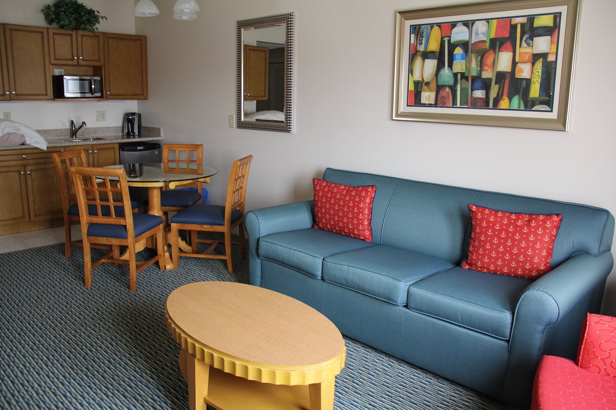 Cove At Yarmouth living room Cove At Yarmouth living room