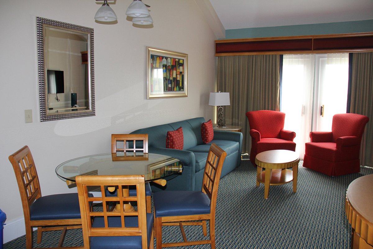 Cove At Yarmouth living area Cove At Yarmouth living area