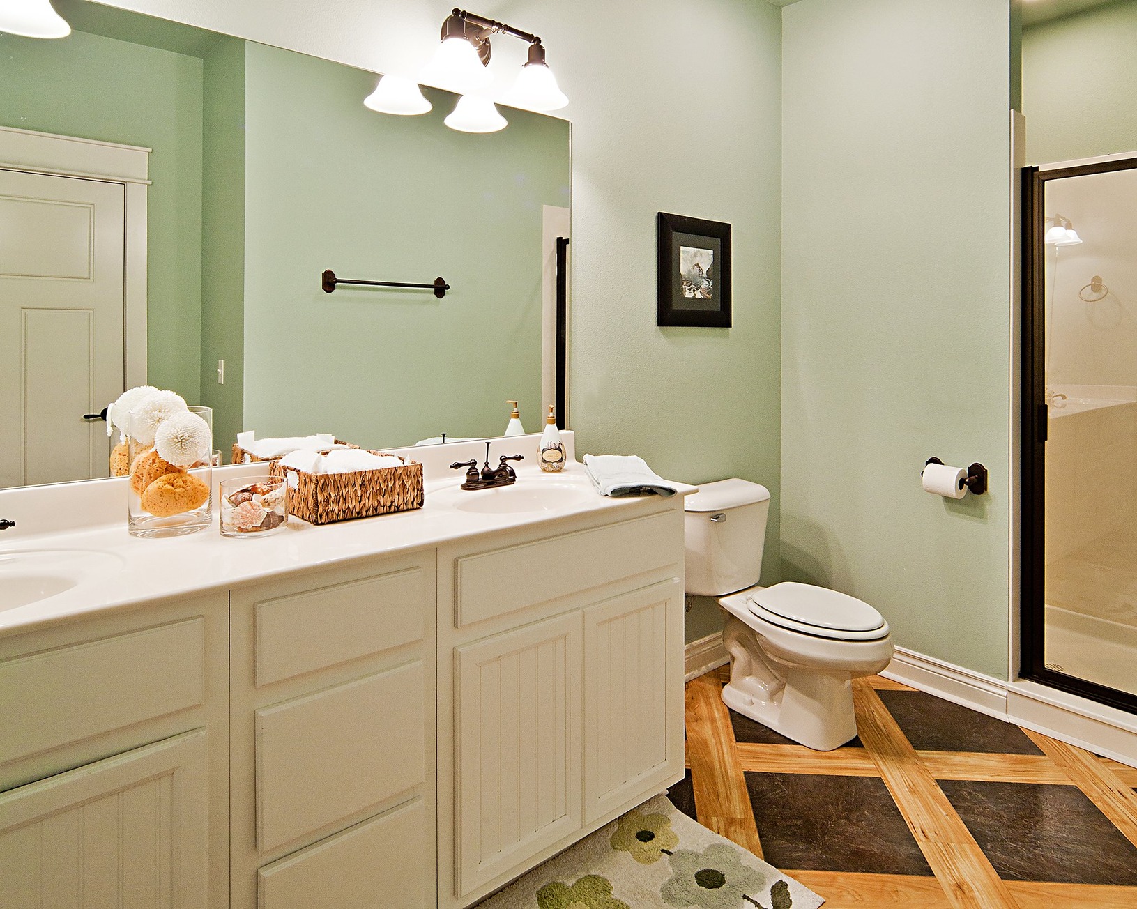 Branson's Nantucket bath