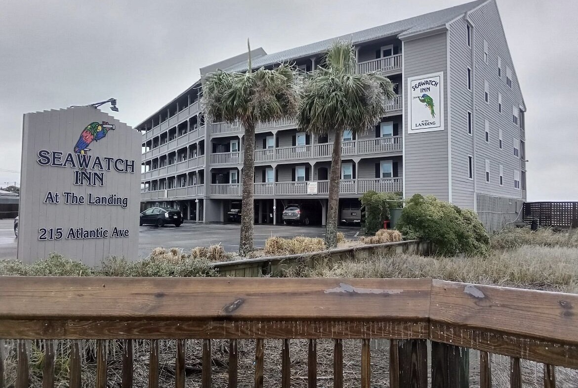 Seawatch Inn at the Landing