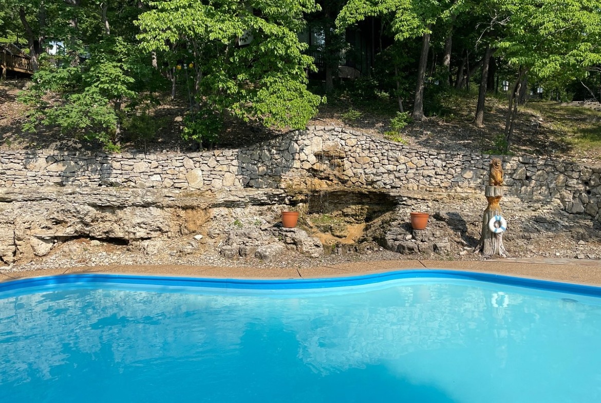 Treetops Village At Four Seasons Pool