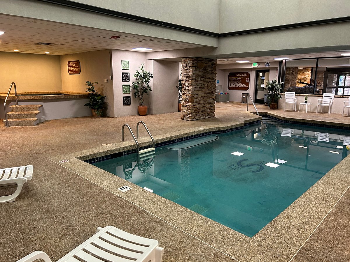 Silverado II Indoor Pool Silverado II Indoor Pool