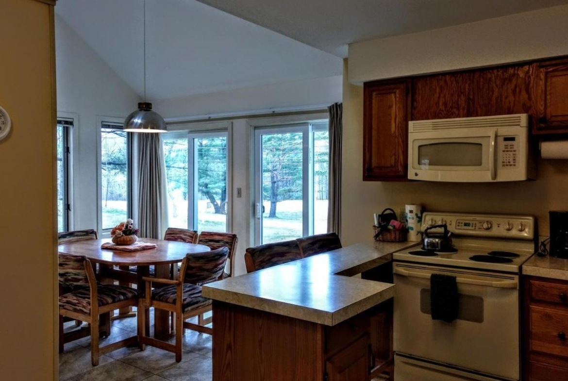 Cathedral Ledge kitchen