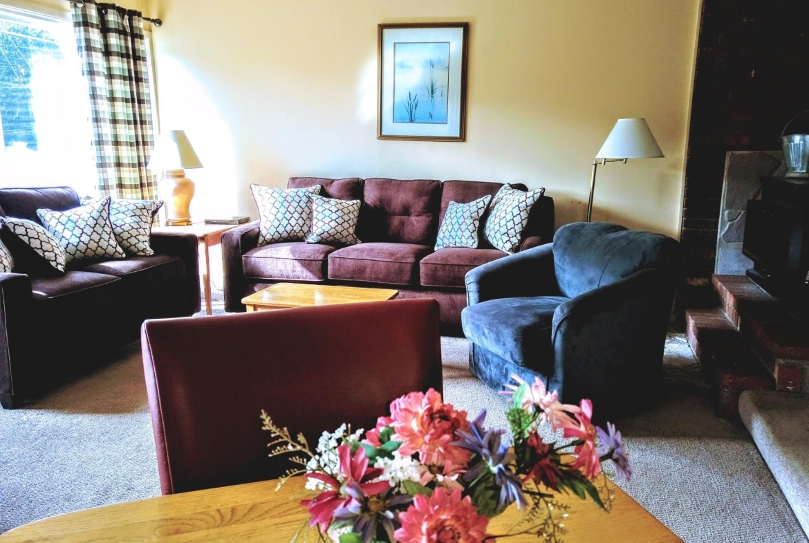 Cathedral Ledge living 2