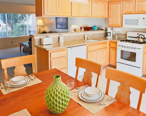 Channel Island Shores kitchen