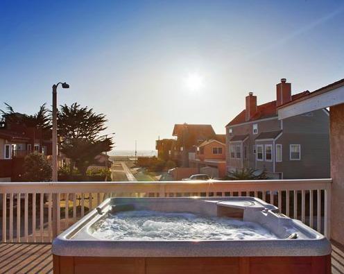 Channel Island Shores hot tub