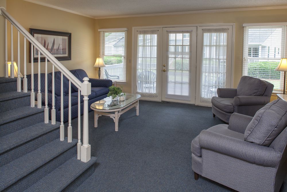 Cottages At Shipyard living area