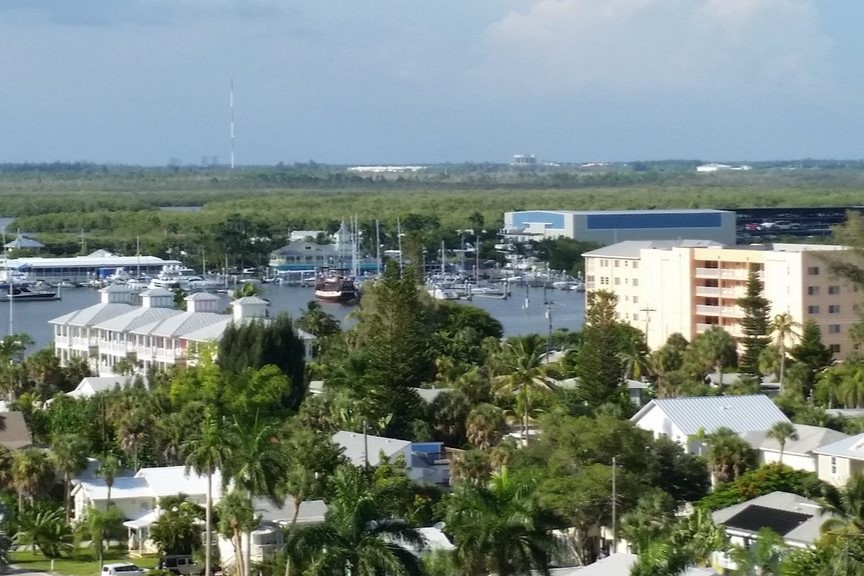 Diamondhead Beach Resort