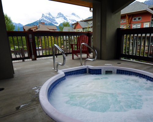 hot tub area