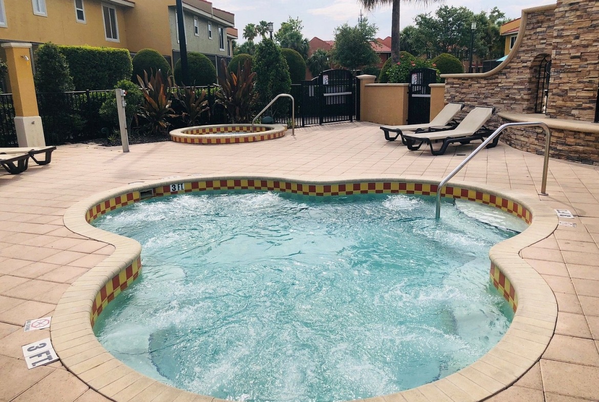 hot tub