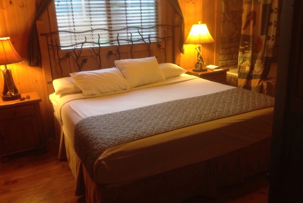 Festiva Branson Resort bedroom