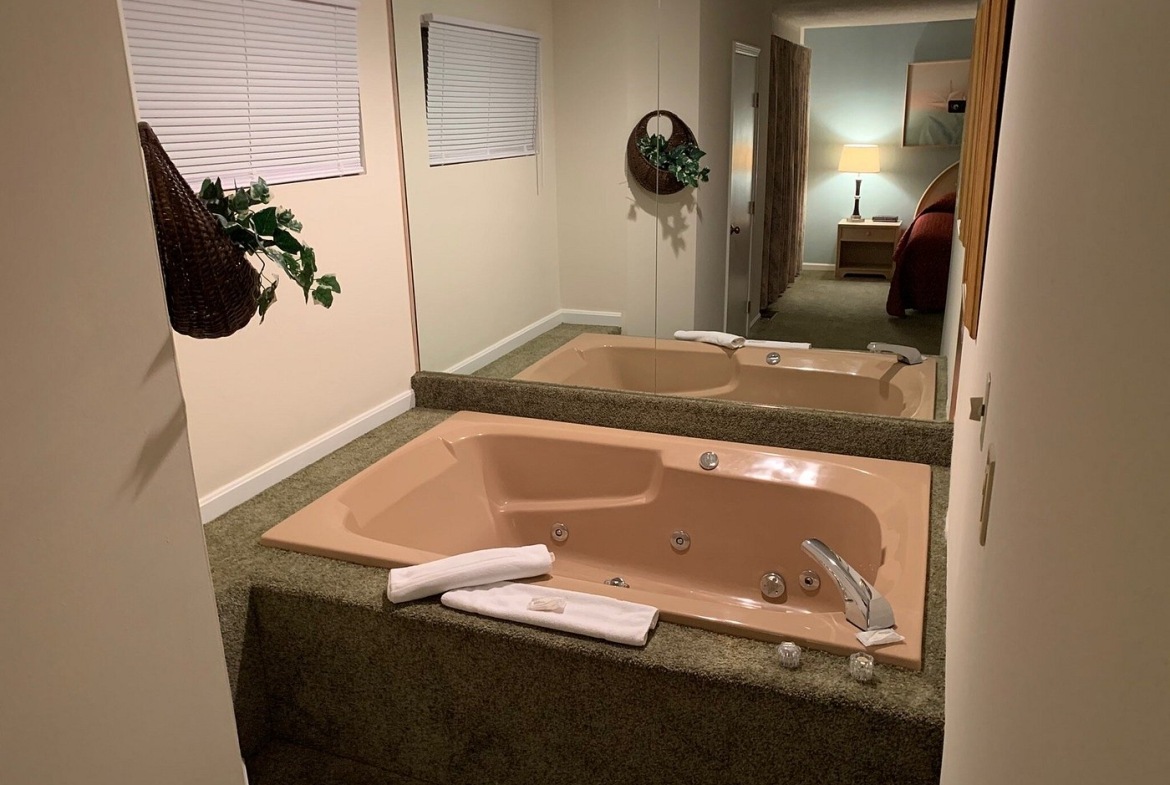 bath tub