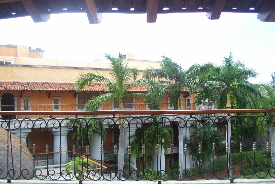 Hacienda Vista Real balcony