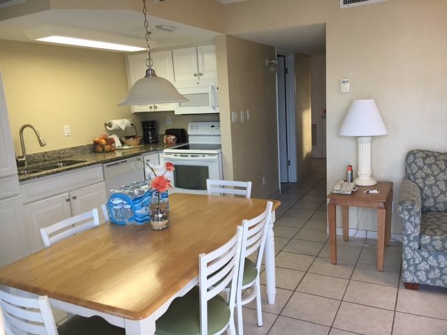 Tropic Shores Dining Area