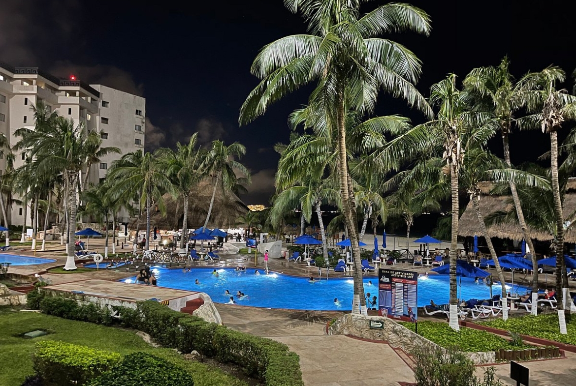 Imperial Fiesta Club At Hotel Casa Maya pool