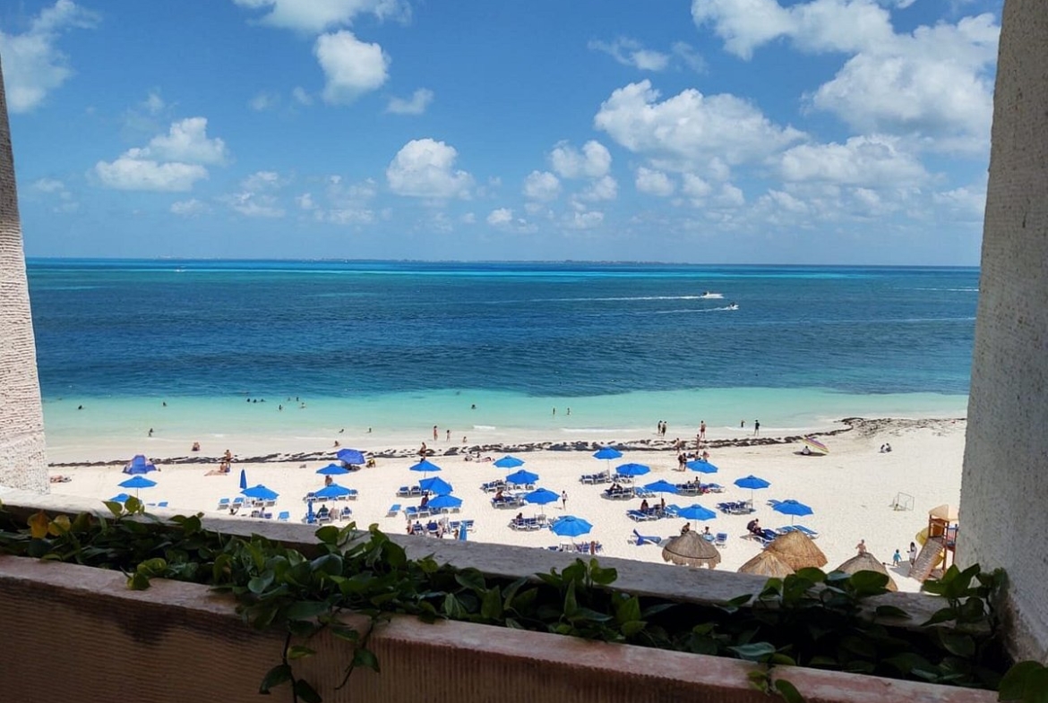 Imperial Fiesta Club At Hotel Casa Maya view