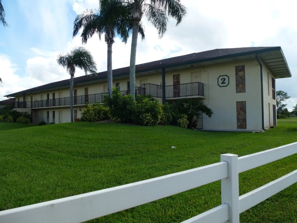 Lehigh Resort Club exterior