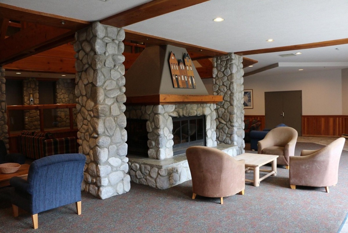 Whistler Vacation Club At Lake Placid Lodge Lobby
