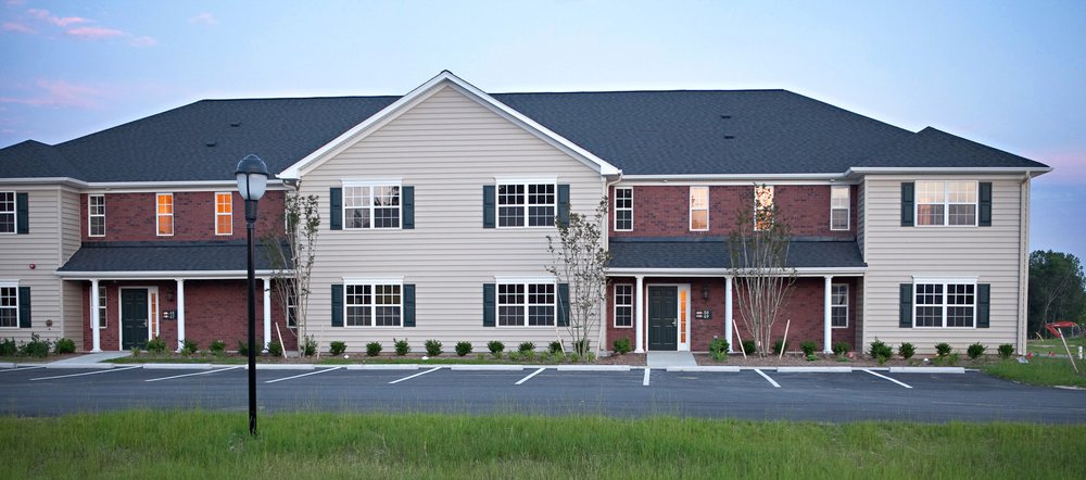 The Colonies At Williamsburg Exterior