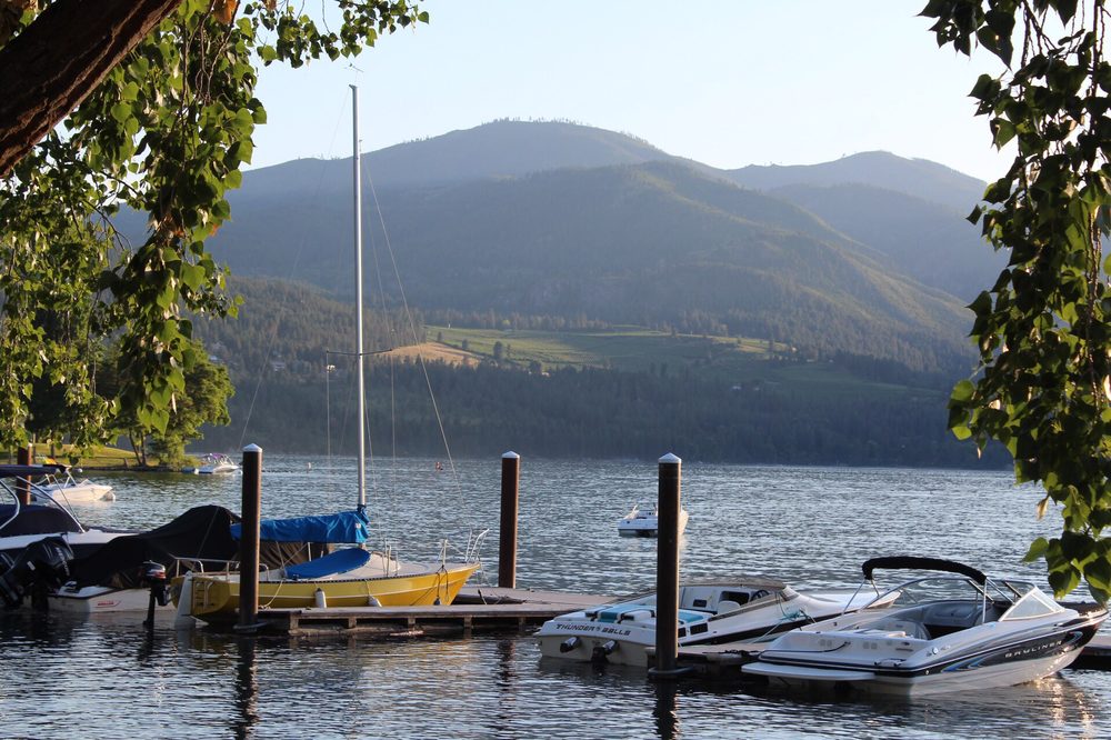 Wapato Point Marina