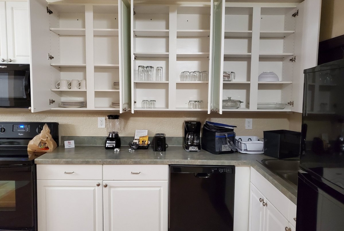 Orbit One Vacation Villas kitchen