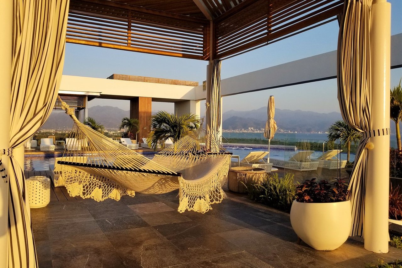 Kingdom of The Sun lounge