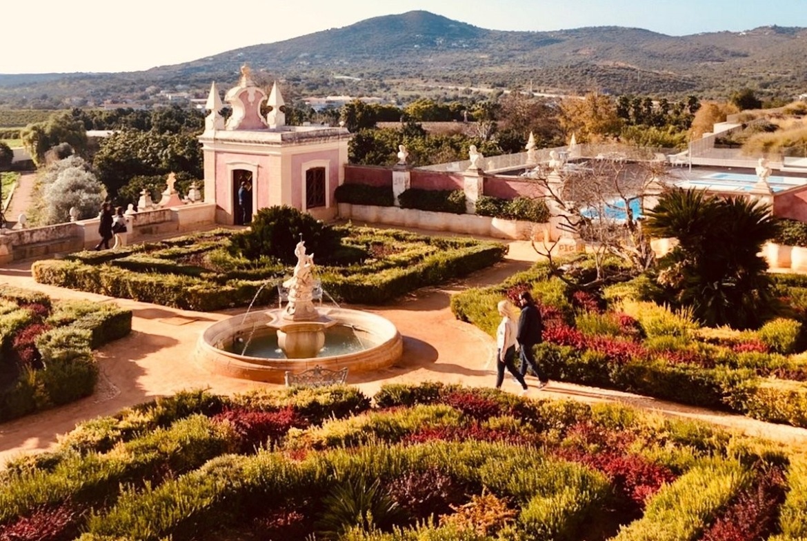 resort surrounding