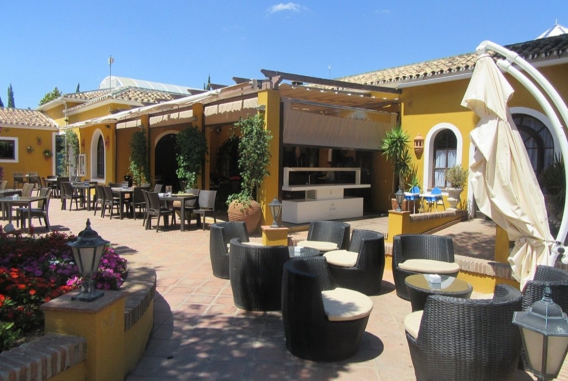 restaurant