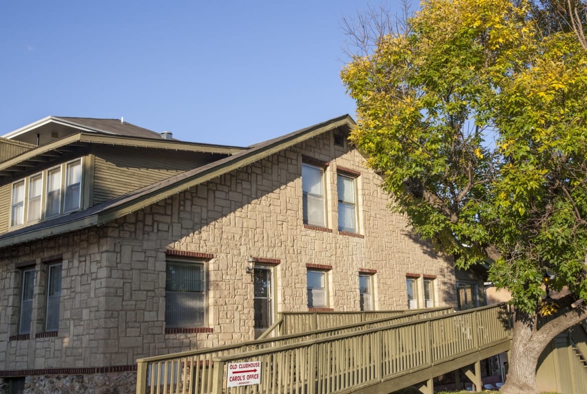 Roark Vacation Resort Exterior