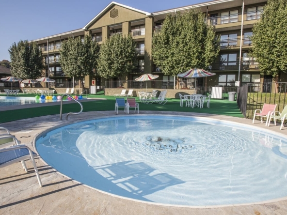 Roark Vacation Resort