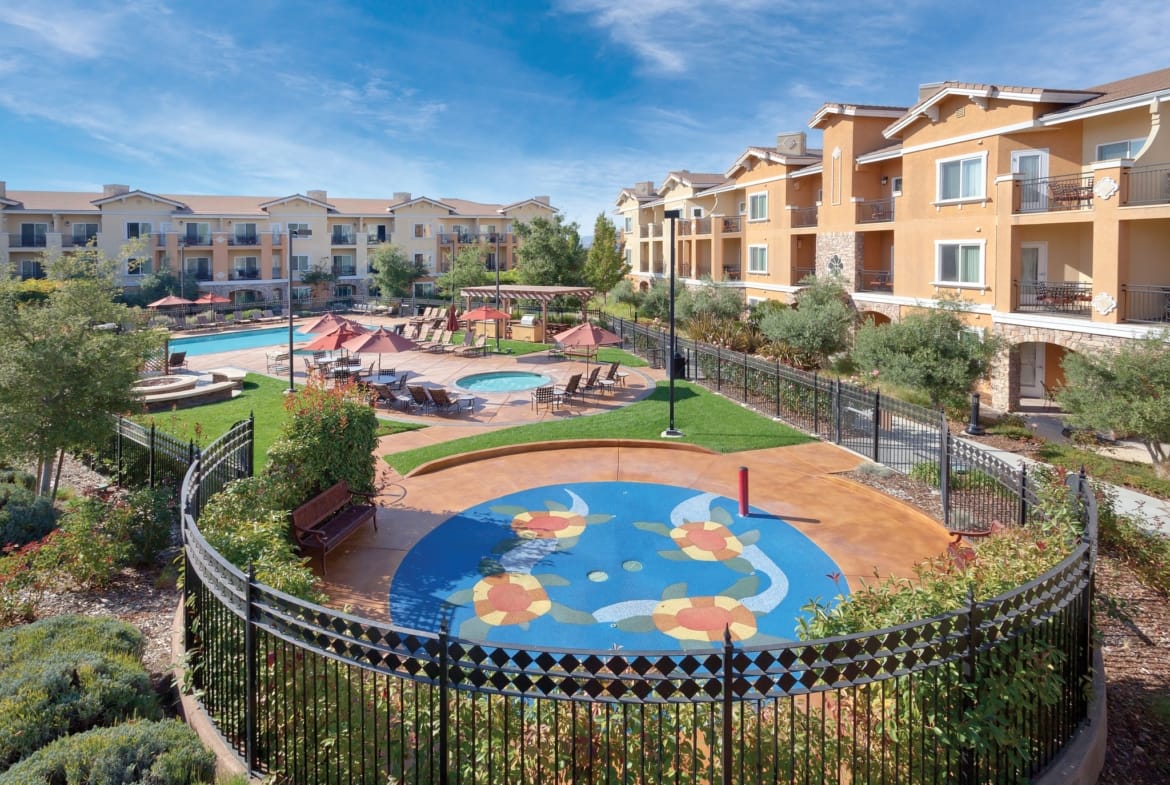 Shell Owners Club – Pacific exterior