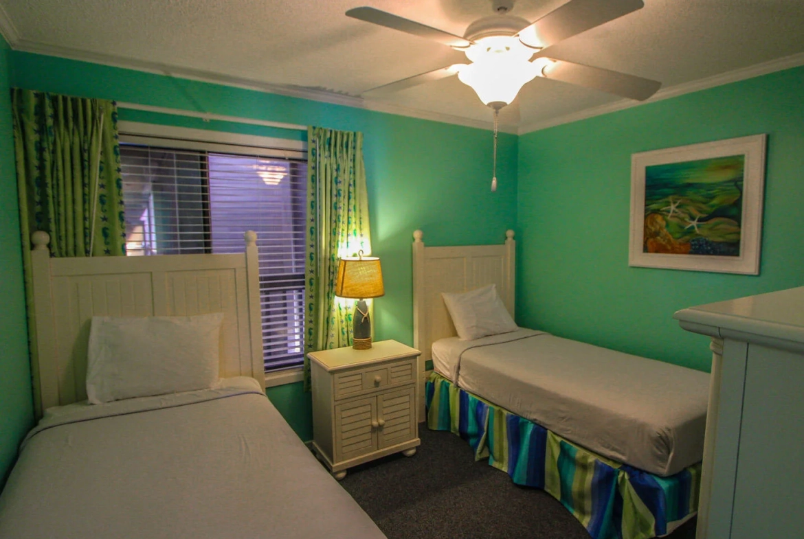 twin beds