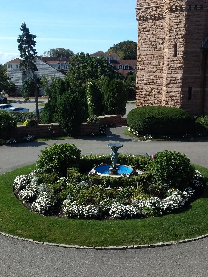OceanCliff Grounds OceanCliff Grounds